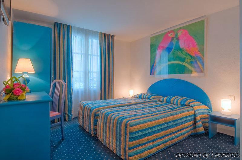 Hotel Croix De Malte París Habitación foto